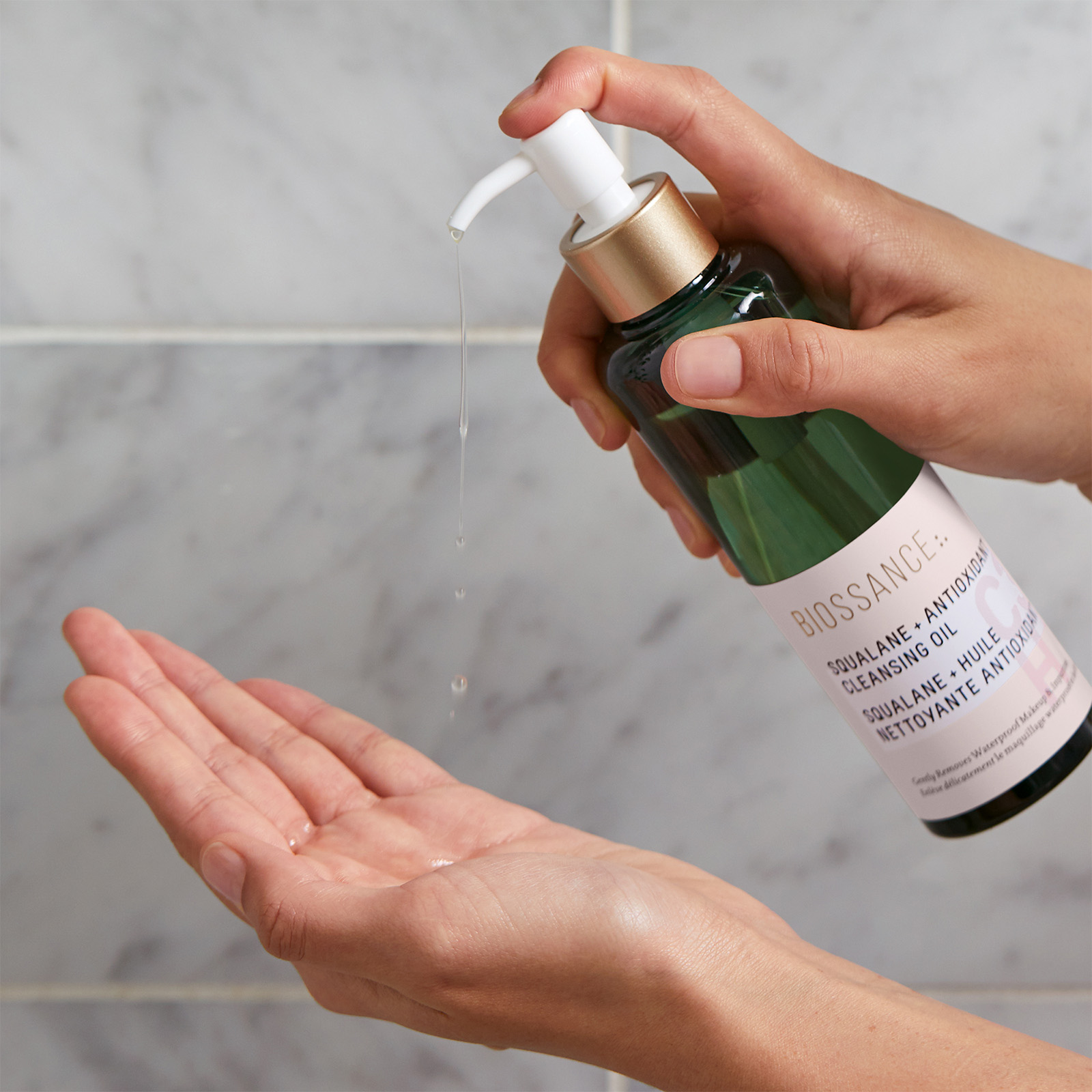 Biossance Squalane and Antioxidant Cleansing Oil 200ml 12 Biossance Squalane and Antioxidant Cleansing Oil 200ml